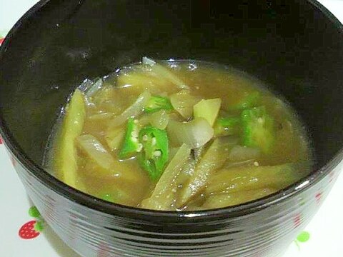 オクラとナスと玉ねぎのお味噌汁 レシピ 作り方 By Marie 777 楽天レシピ